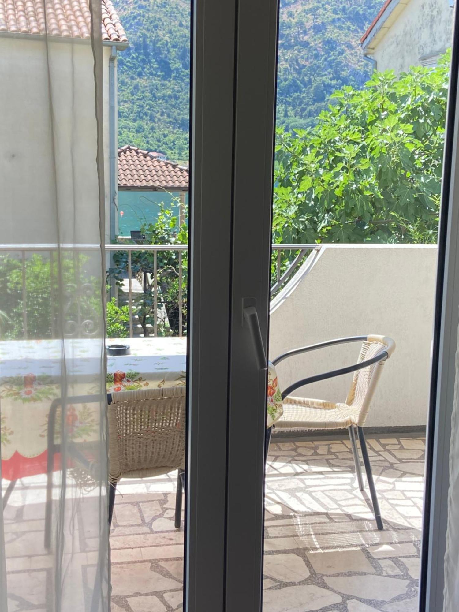 Apartments Ivanisevic Kotor Exterior photo