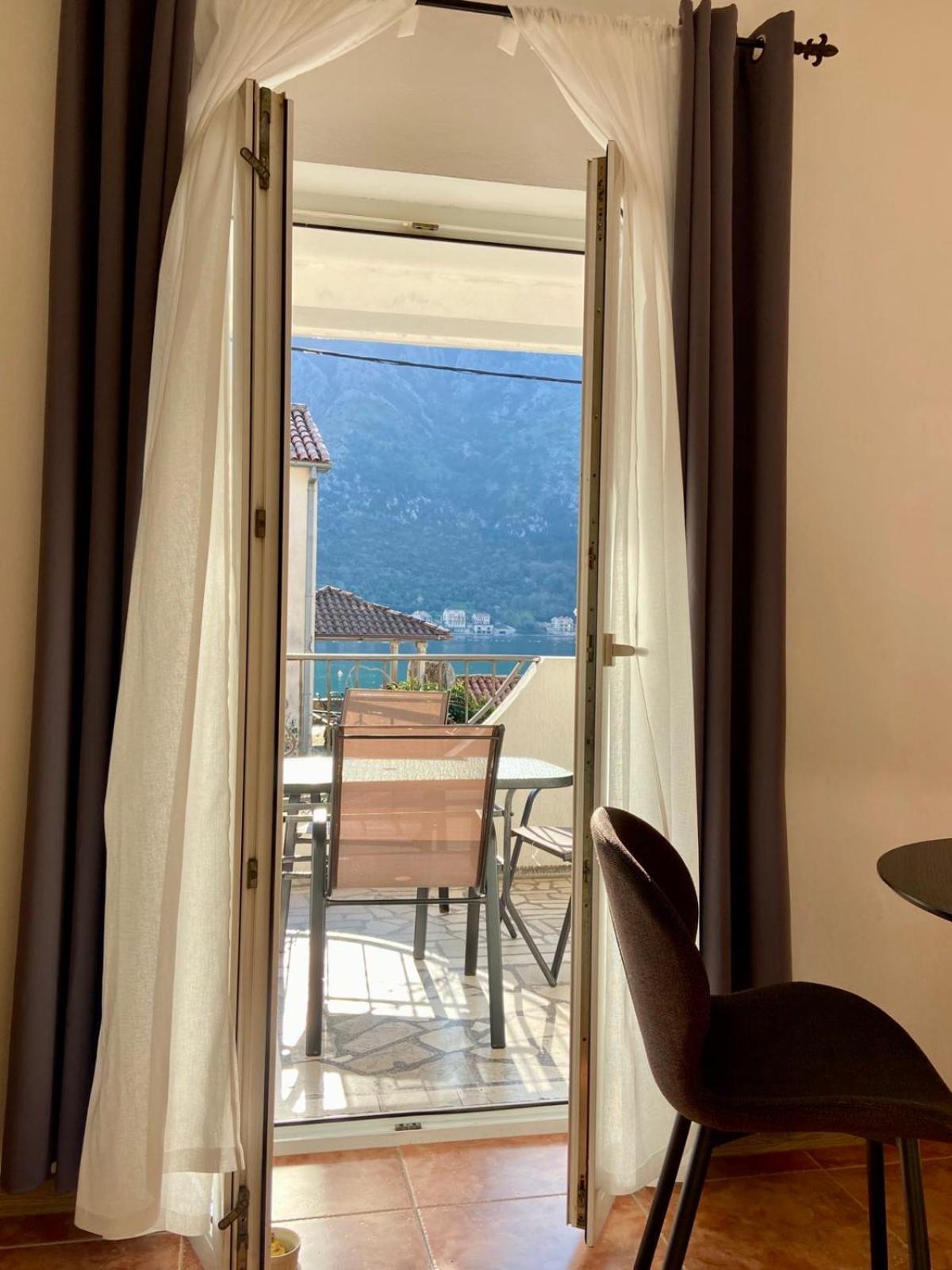 Apartments Ivanisevic Kotor Exterior photo