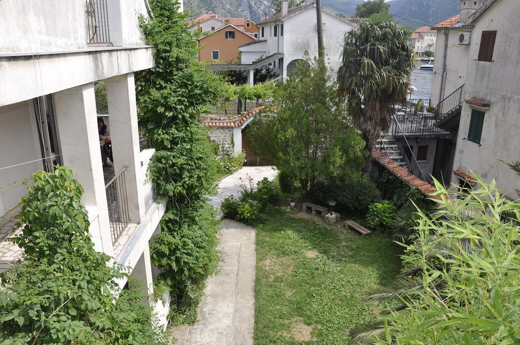 Apartments Ivanisevic Kotor Exterior photo